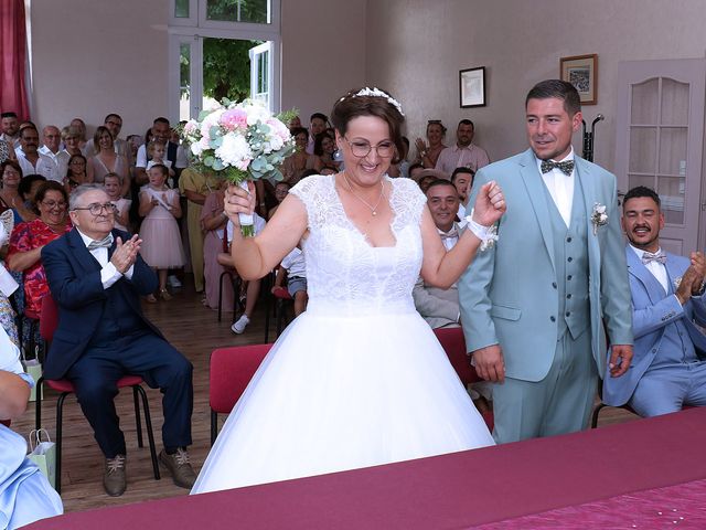 Le mariage de Clément et Alexandra à Nazelles-Négron, Indre-et-Loire 33