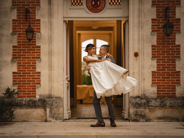 Le mariage de Julien et Helen à Saint-Yrieix-sur-Charente, Charente 33