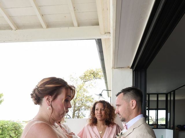 Le mariage de Alexandre et Mélanie à L'Houmeau, Charente Maritime 3