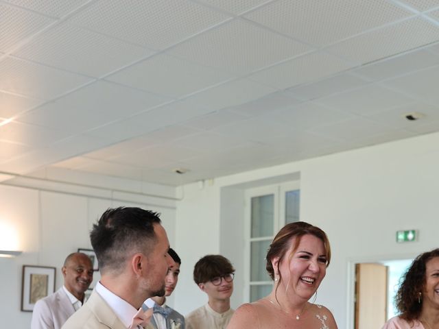Le mariage de Alexandre et Mélanie à L'Houmeau, Charente Maritime 17