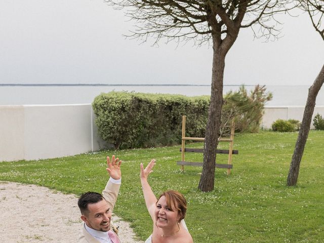 Le mariage de Alexandre et Mélanie à L'Houmeau, Charente Maritime 35