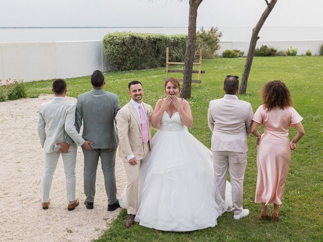 Le mariage de Alexandre et Mélanie à L'Houmeau, Charente Maritime 36