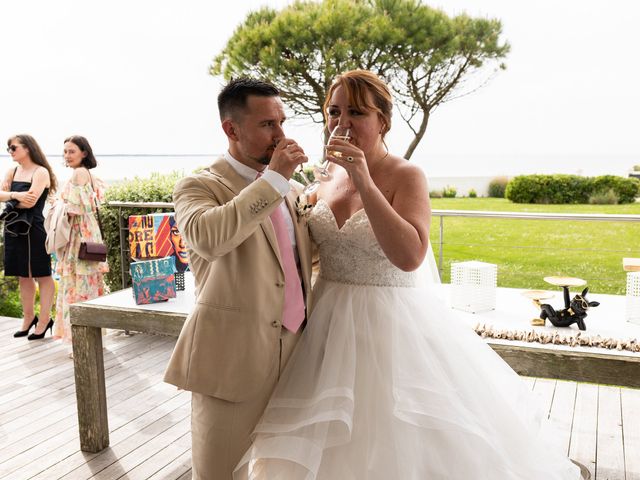 Le mariage de Alexandre et Mélanie à L'Houmeau, Charente Maritime 48