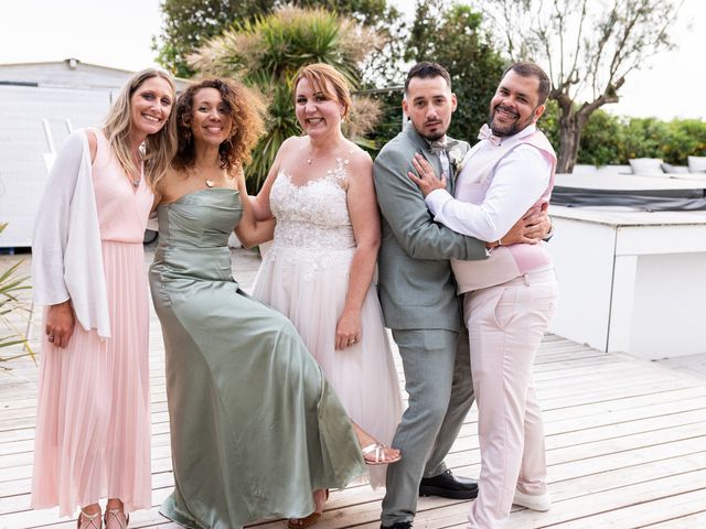 Le mariage de Alexandre et Mélanie à L'Houmeau, Charente Maritime 52