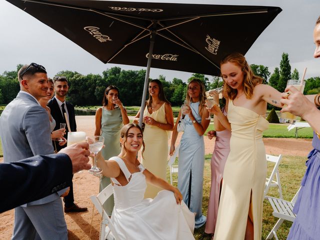 Le mariage de Thomas et Camille à Saint-Porchaire, Charente Maritime 25