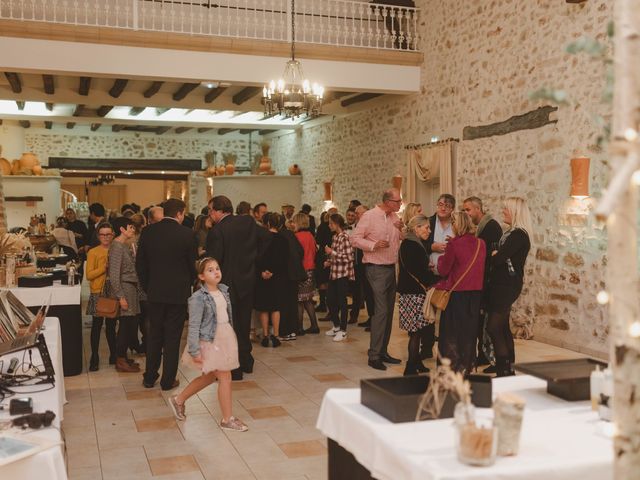 Le mariage de Andrew et Manon à Bruyères-le-Châtel, Essonne 60