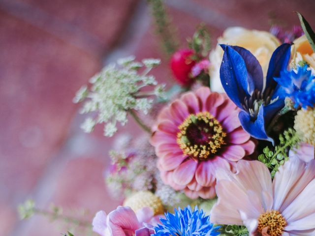 Le mariage de Louis et Chloé à Merry-sur-Yonne, Yonne 4