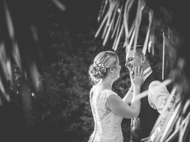 Le mariage de Sébastien et Loana à Saint-Quentin-Fallavier, Isère 39