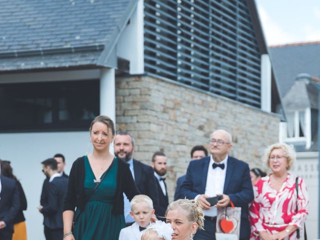 Le mariage de Sébastien et Sandy à Quimper, Finistère 23