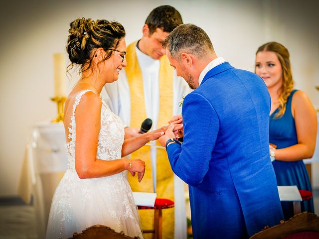 Le mariage de Jérémy et Angélique à Chaponost, Rhône 20