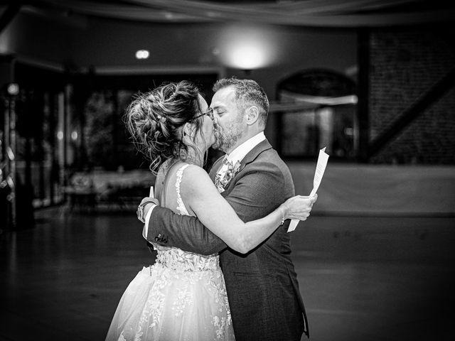 Le mariage de Jérémy et Angélique à Chaponost, Rhône 33