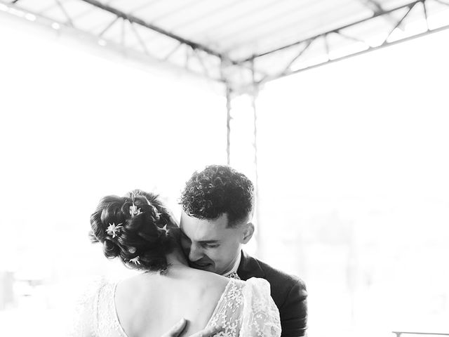 Le mariage de Adrien et Mélissa à Montaigu-le-Blin, Allier 4