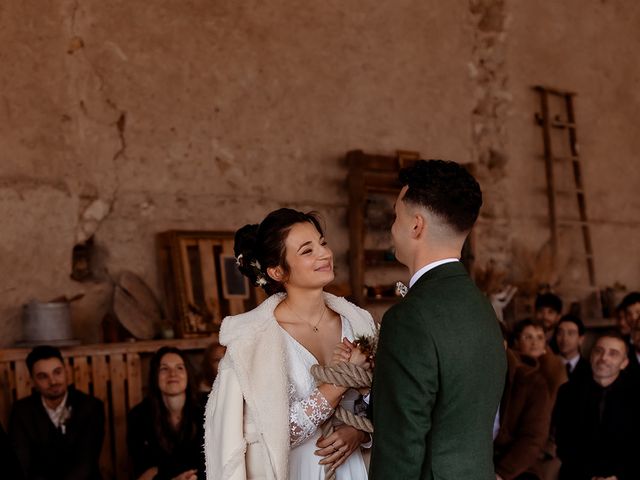 Le mariage de Adrien et Mélissa à Montaigu-le-Blin, Allier 5