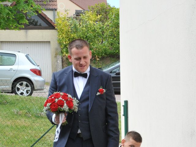 Le mariage de Quentin et Alicia à Saint-Fargeau, Yonne 12