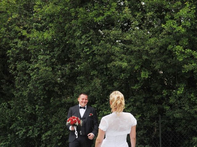 Le mariage de Quentin et Alicia à Saint-Fargeau, Yonne 14