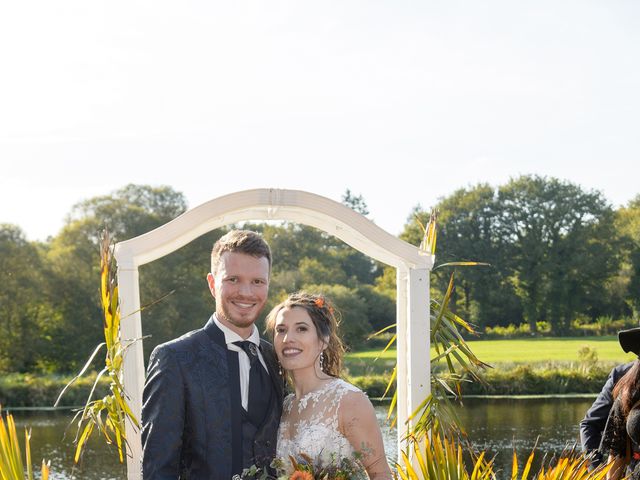 Le mariage de David et Anne-Laure à Pluméliau, Morbihan 81