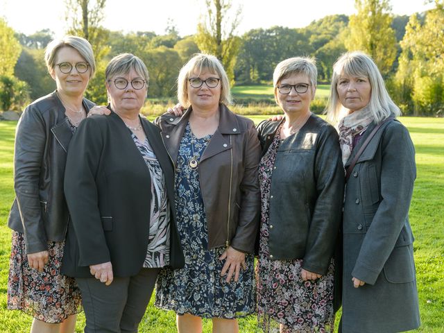 Le mariage de David et Anne-Laure à Pluméliau, Morbihan 90