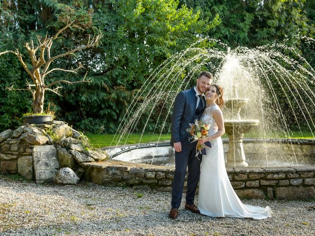 Le mariage de David et Anne-Laure à Pluméliau, Morbihan 104