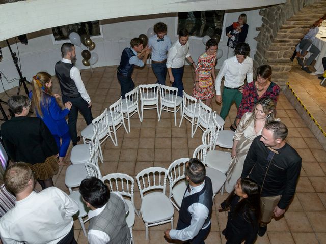 Le mariage de David et Anne-Laure à Pluméliau, Morbihan 142