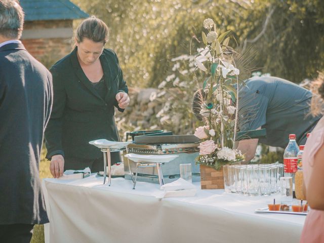 Le mariage de Yoran et Louisa à Ambrières-les-Vallées, Mayenne 9