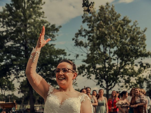 Le mariage de Aurélien et Géraldine à Saint-Aubin-du-Cormier, Ille et Vilaine 31