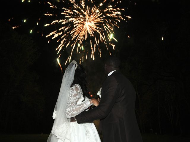 Le mariage de Kevin et Joyce à Saint-Aubin-sur-Gaillon, Eure 77