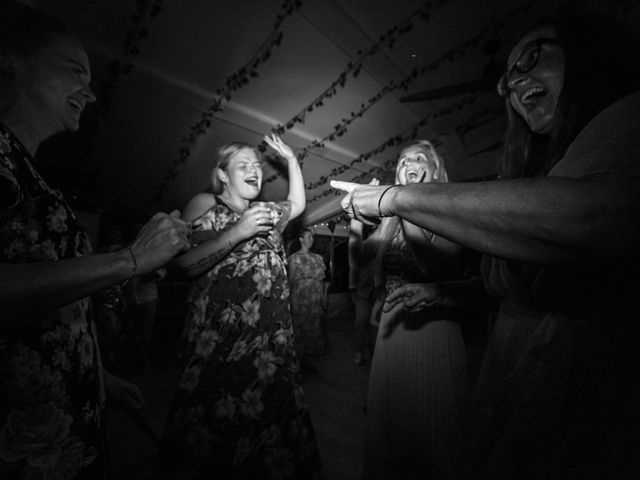 Le mariage de Sigmar et Melanie à Nyons, Drôme 47