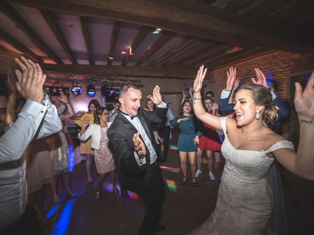 Le mariage de Ludo et Sandra à Druyes-les-Belles-Fontaines, Yonne 44