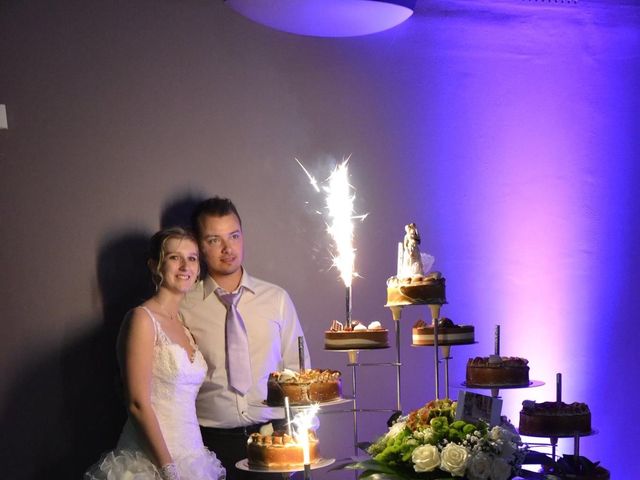 Le mariage de Jason et Elodie à Bourbourg, Nord 6