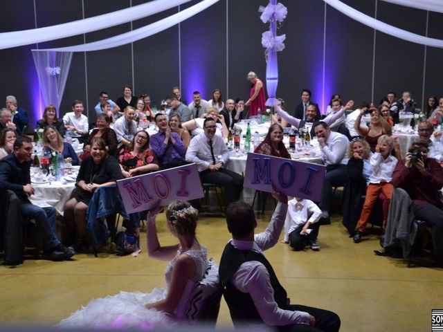 Le mariage de Jason et Elodie à Bourbourg, Nord 2