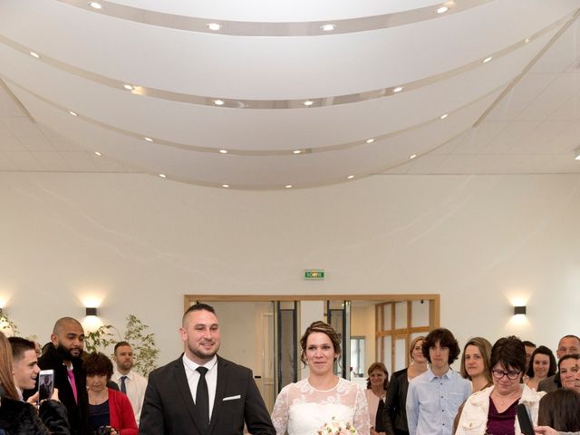 Le mariage de Clement et Aurelie à Gaillon-sur-Montcient, Yvelines 7