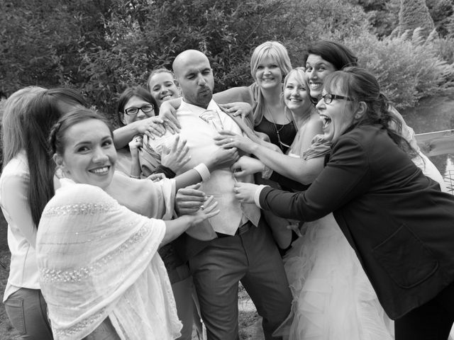 Le mariage de Elie et Gaëlle à Saint-Martin-la-Plaine, Loire 29