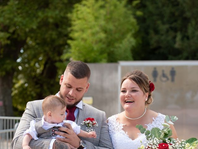 Le mariage de Kévin et Marion à Mazan, Vaucluse 7