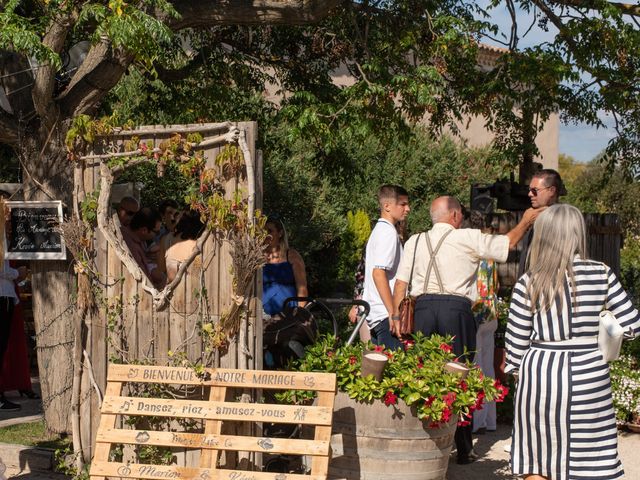 Le mariage de Kévin et Marion à Mazan, Vaucluse 23