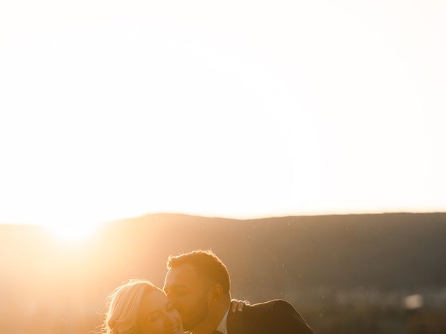 Le mariage de Thomas et Coline à Marsanne, Drôme 56