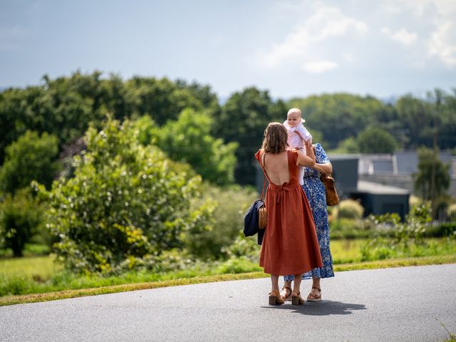 Le mariage de Simon et Adèle à Coëtmieux, Côtes d&apos;Armor 14