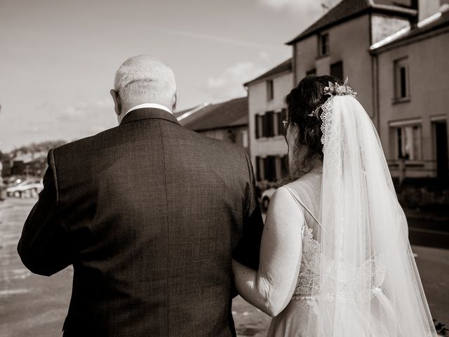 Le mariage de Julien et Lucile à La Francheville, Ardennes 11