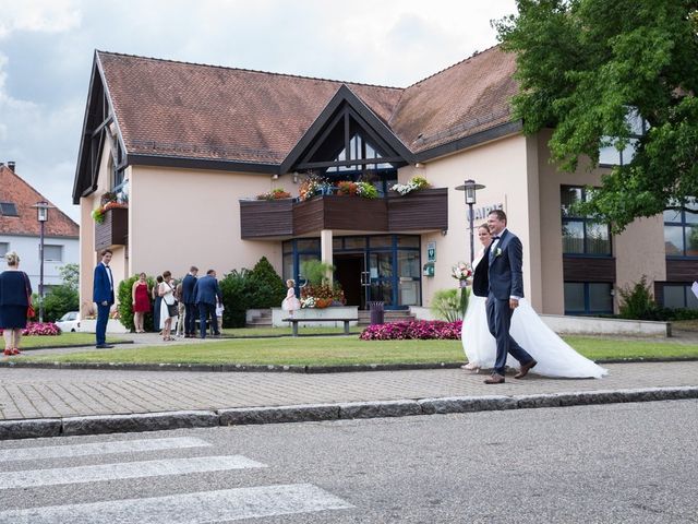 Le mariage de Ludovic et Anne-Lucie à Offendorf, Bas Rhin 10