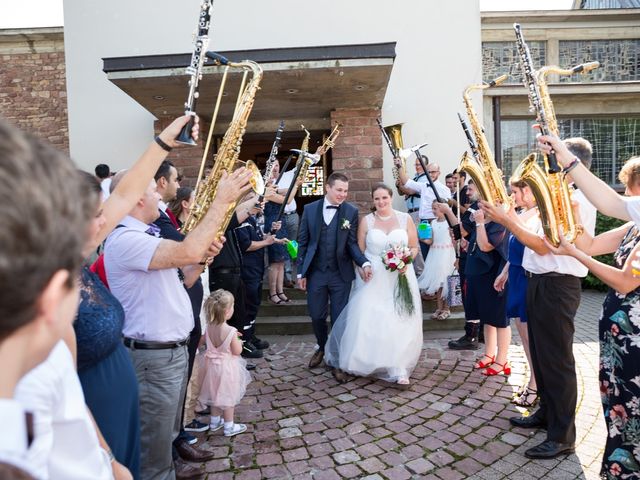 Le mariage de Ludovic et Anne-Lucie à Offendorf, Bas Rhin 36