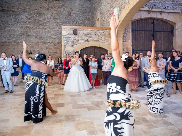 Le mariage de Ingrid et Thomas à Saint-Laurent-d&apos;Oingt, Rhône 10