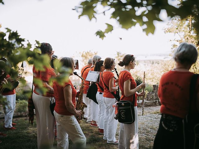 Le mariage de Mathias et Noemie à Agen, Lot-et-Garonne 81