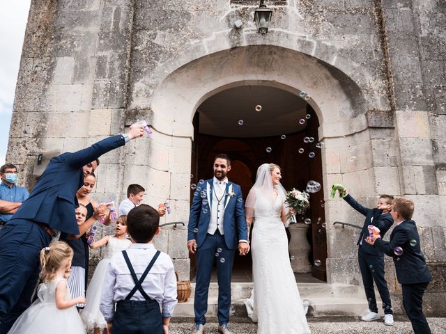 Le mariage de Nicolas et Laurie à Nercillac, Charente 27