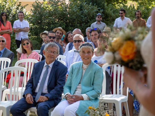 Le mariage de Thomas et Kathryn à Parentignat, Puy-de-Dôme 34