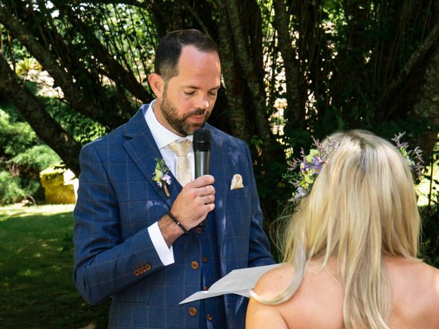 Le mariage de Natalie et Justin à Benest, Charente 28