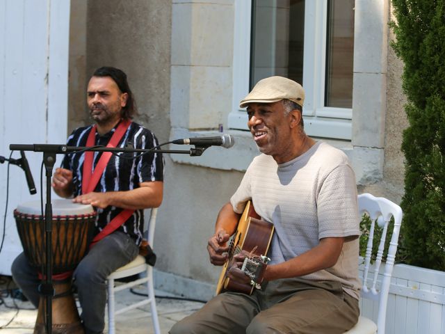 Le mariage de Natalie et Justin à Benest, Charente 35
