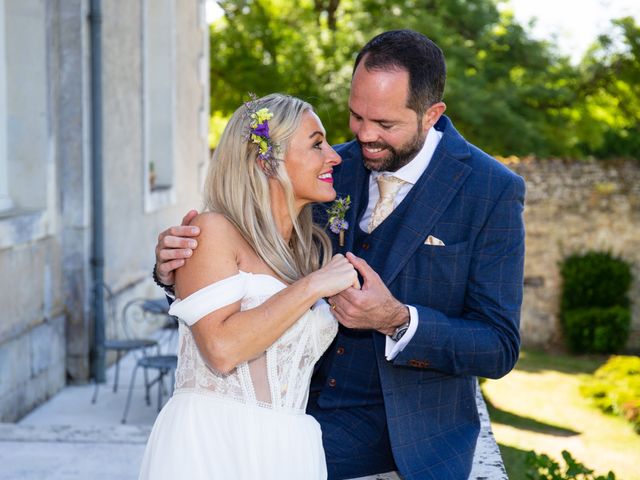 Le mariage de Natalie et Justin à Benest, Charente 40