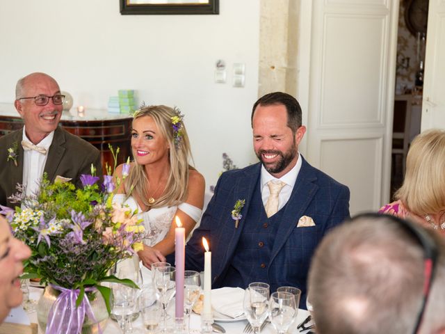 Le mariage de Natalie et Justin à Benest, Charente 62