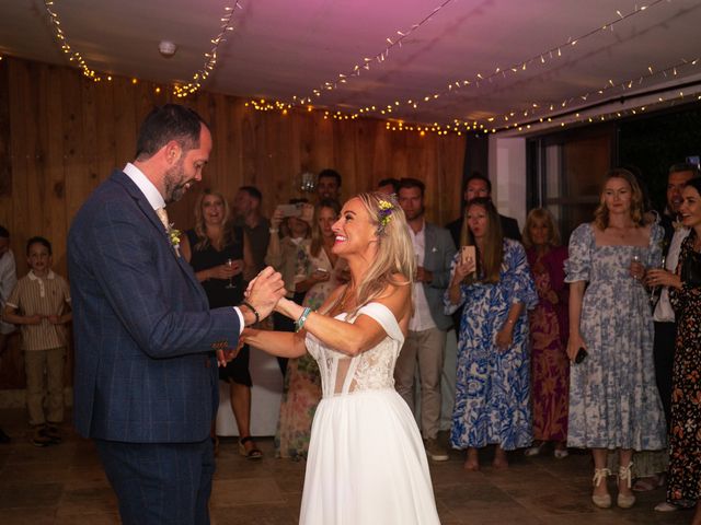 Le mariage de Natalie et Justin à Benest, Charente 76