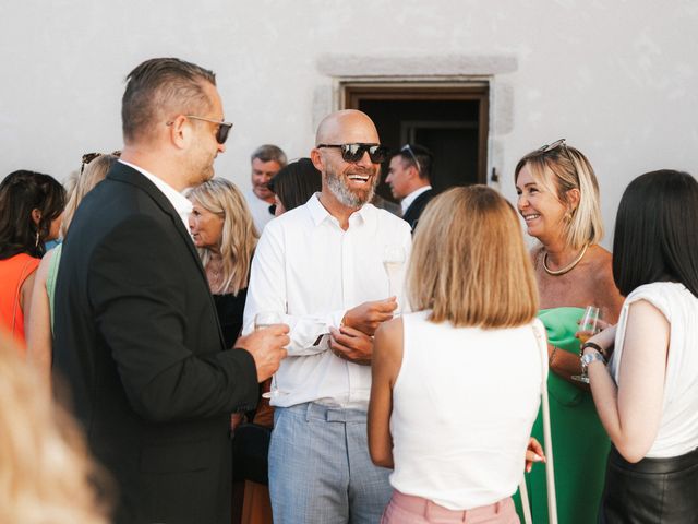 Le mariage de Giuliano et Emmanuelle à Marlieux, Ain 9