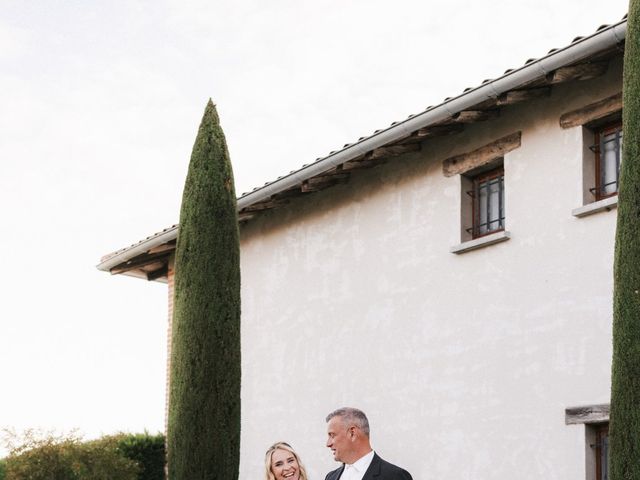 Le mariage de Giuliano et Emmanuelle à Marlieux, Ain 1